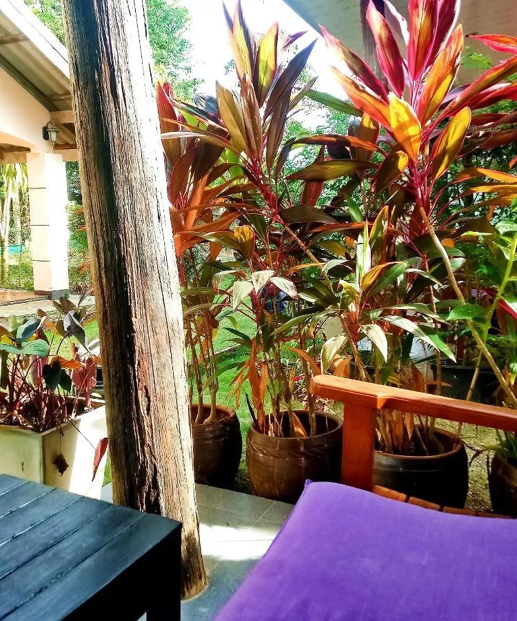 Vendégház Suwantana Lanta Houses Ko Lanta Thaiföld